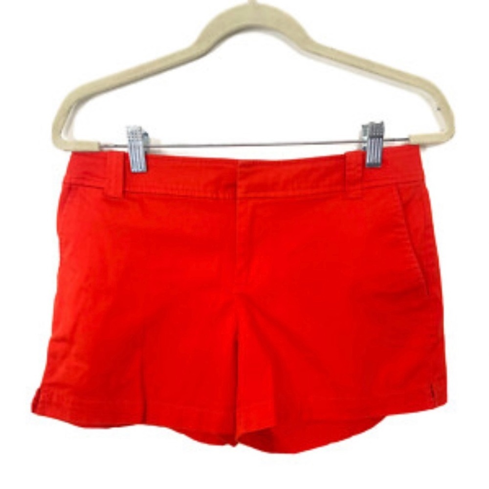 NEW YORK & COMPANY TOMATO RED SHORTS 🩳